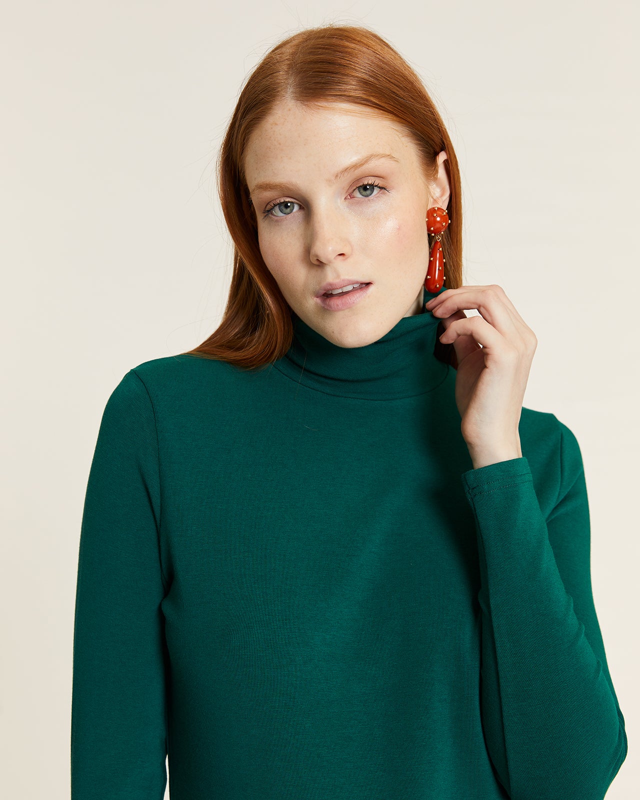 GREEN SWAN NECK KNIT TOP