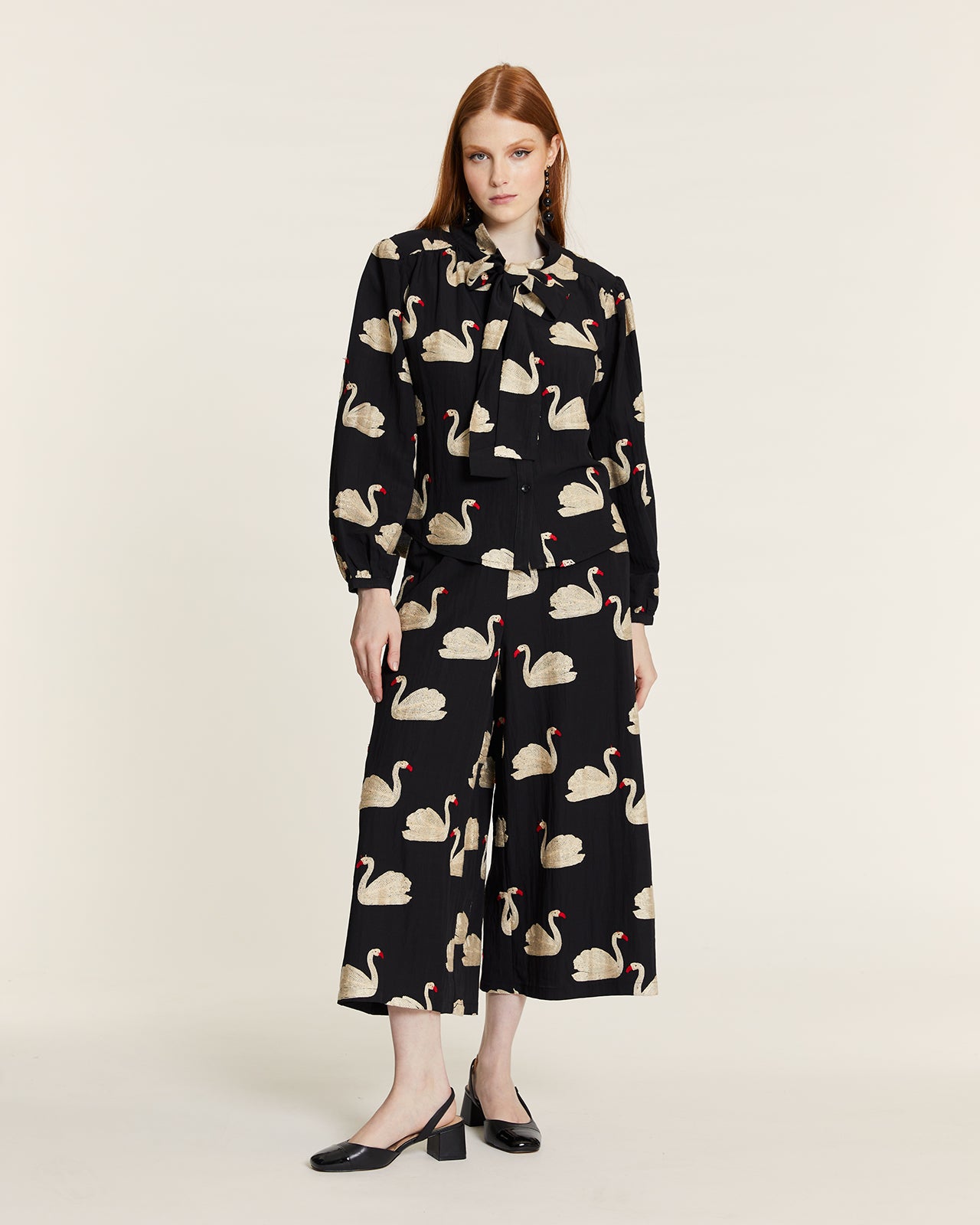 SHIRT WITH BOW AND EMBROIDERED SWANS