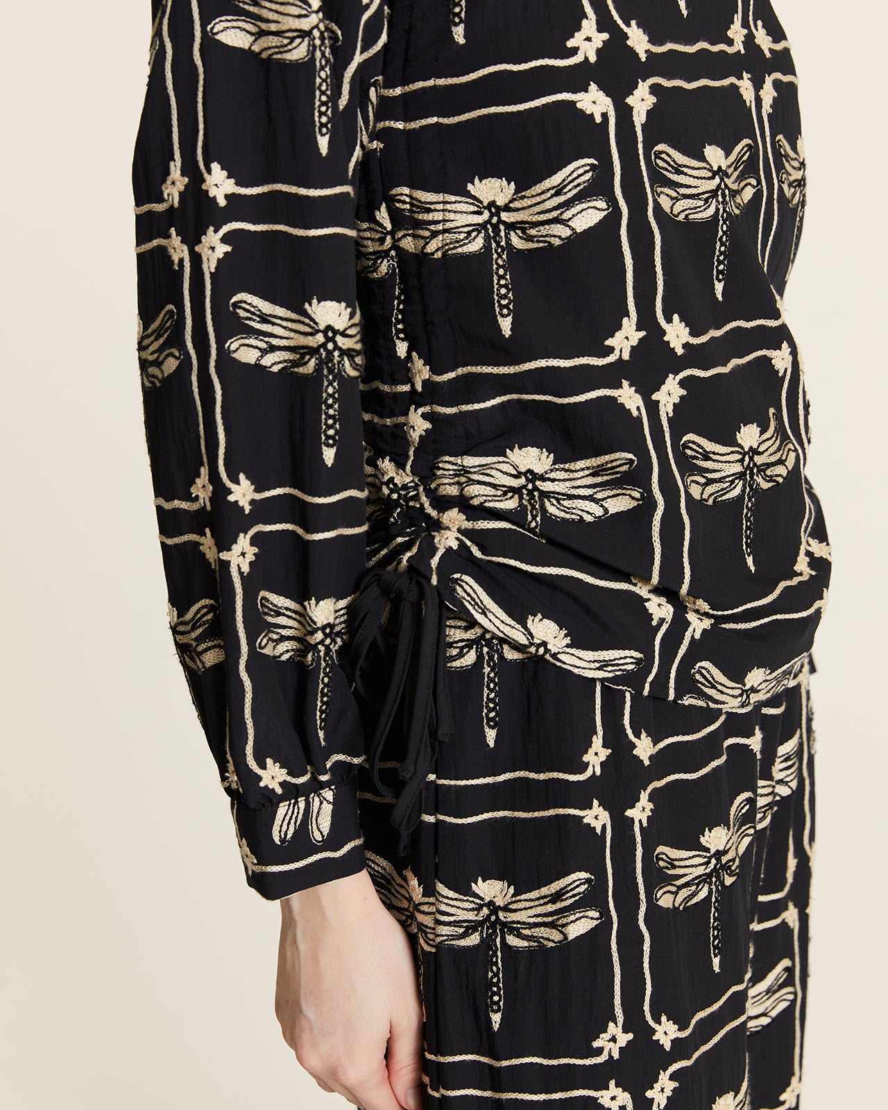 DRAGONFLIES EMBROIDERED BLOUSE