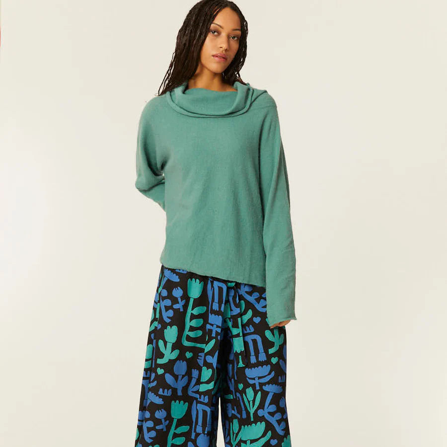 JERSEY CUELLO AMPLIO VERDE