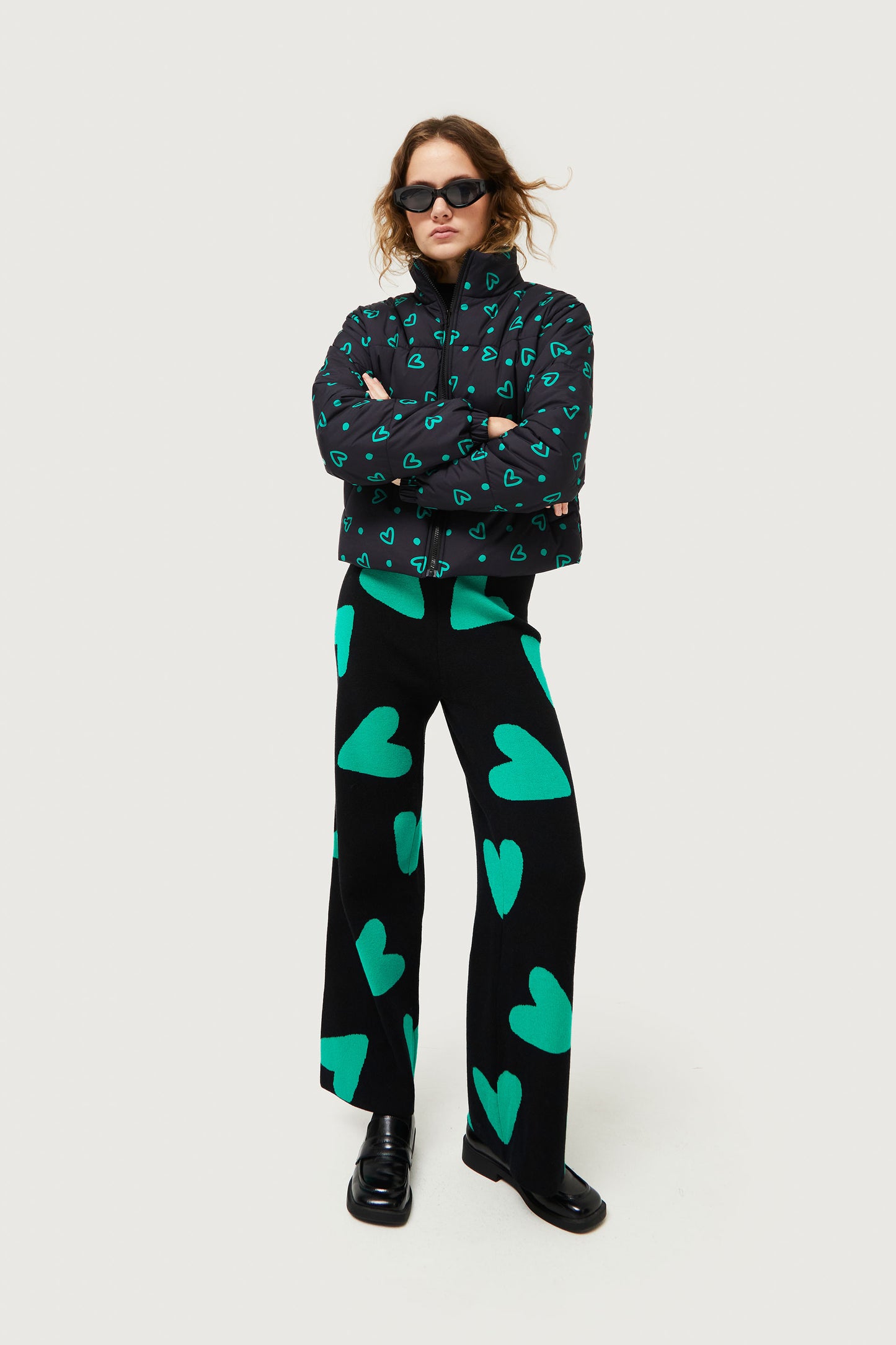 Black heart jacquard knit pants