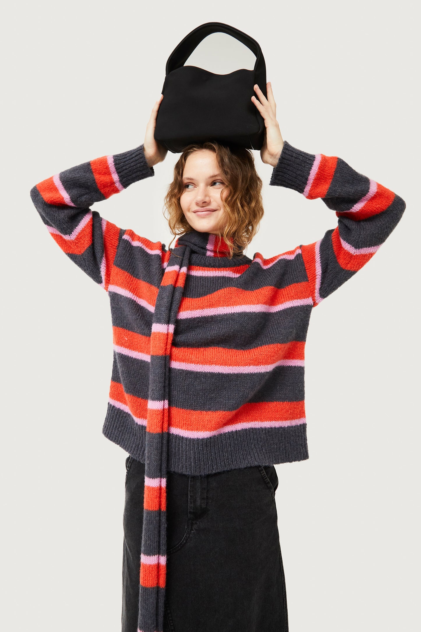 Red striped knited sweater