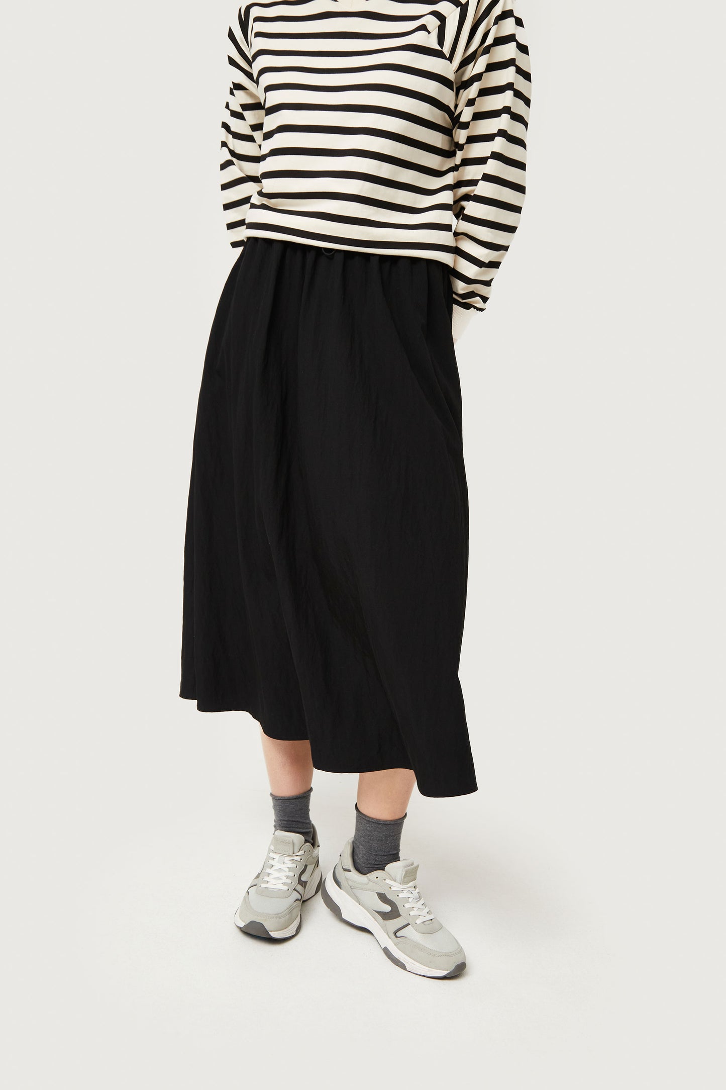 Midi skirt in black technical fabric