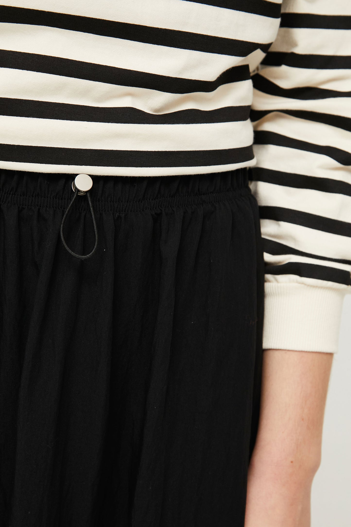 Midi skirt in black technical fabric