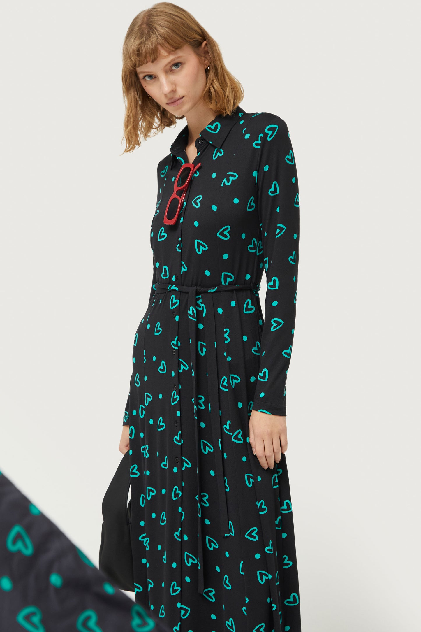 Long shirt dress with green heart print