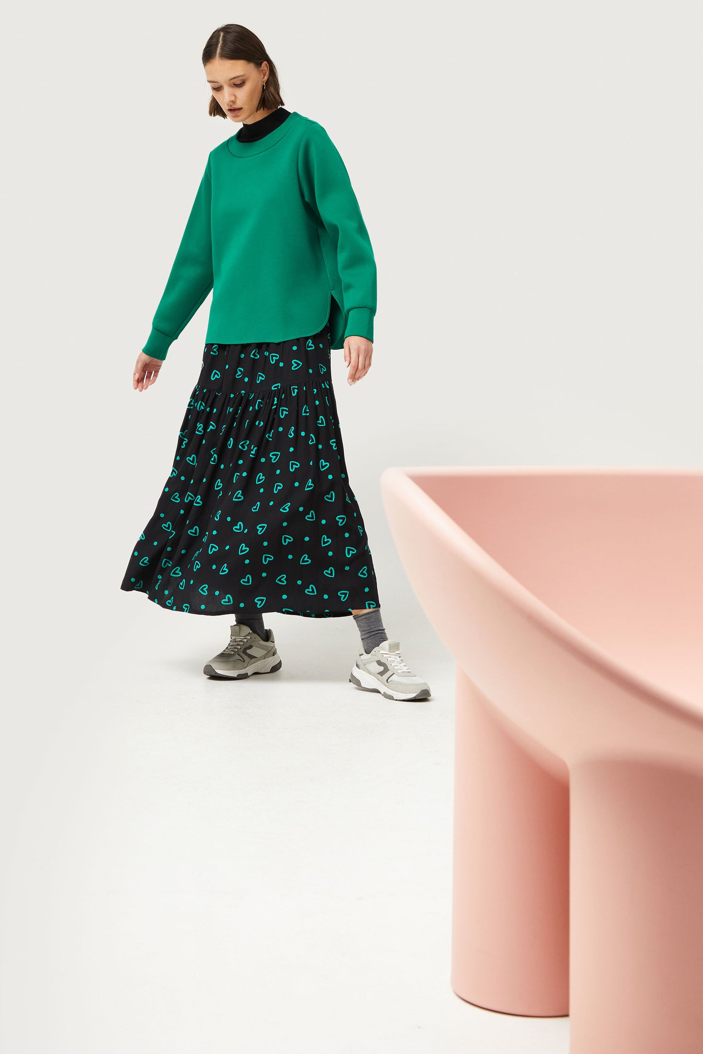 Long skirt with green heart print