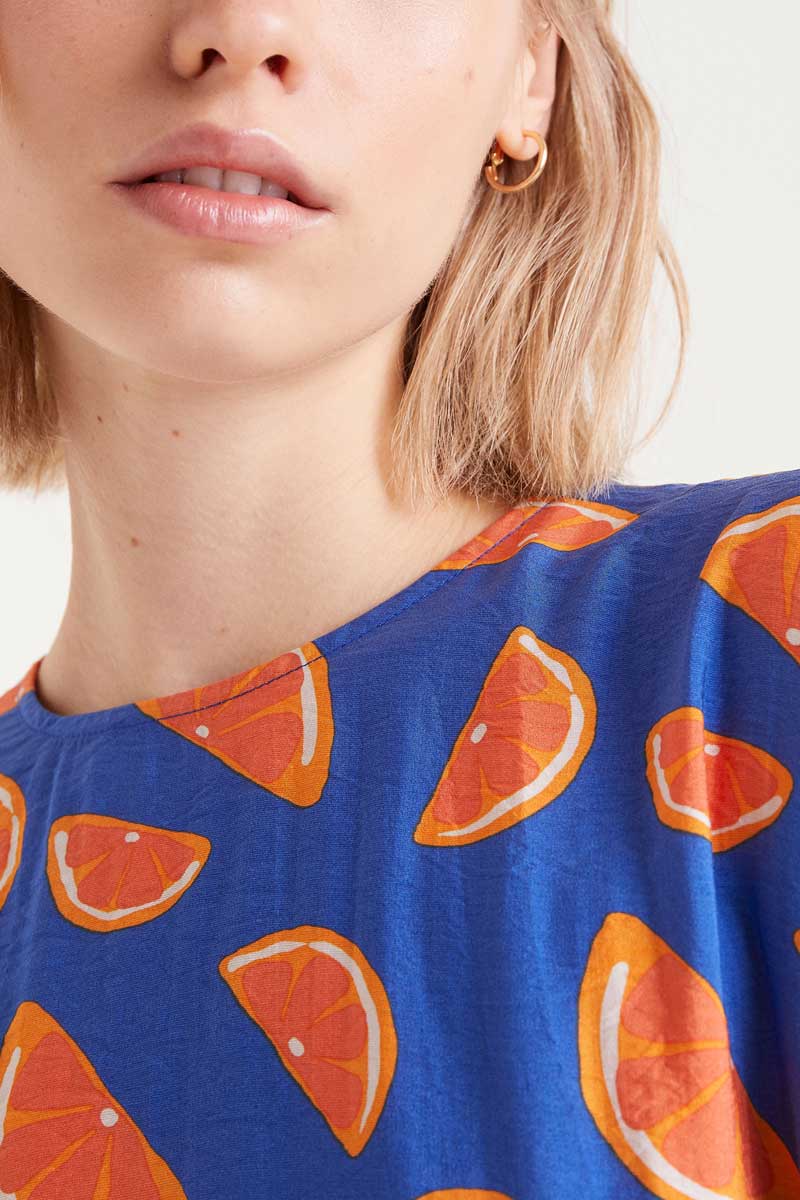 Short dress with grapefruit print