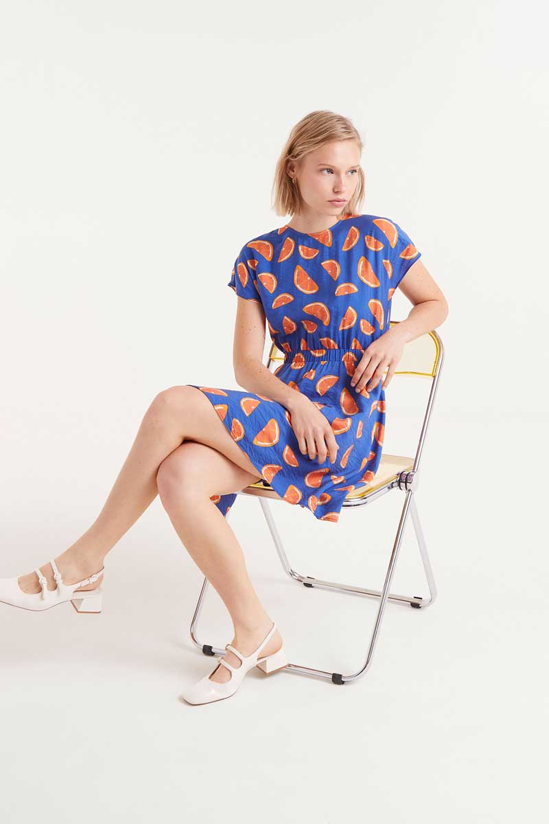 Short dress with grapefruit print