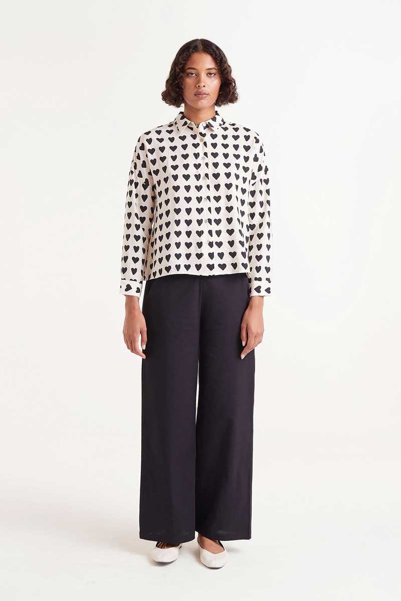 Flowy shirt with heart print