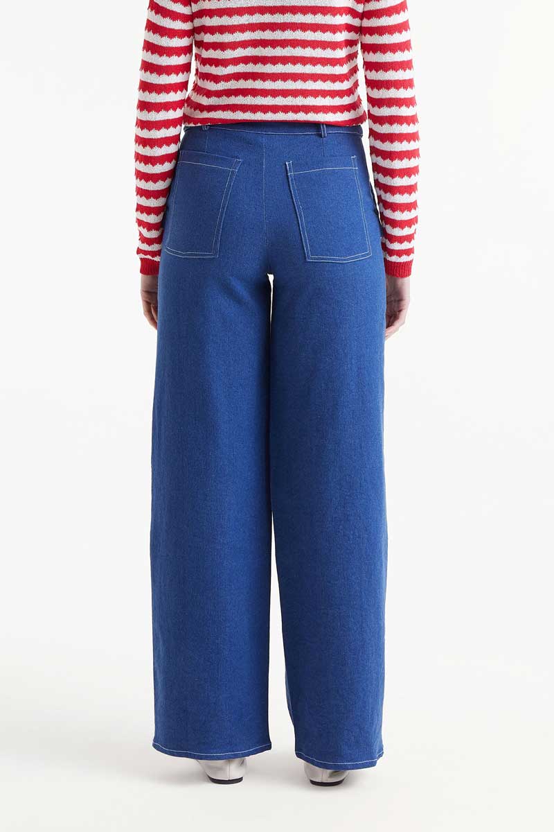 Denim pants with ruffles