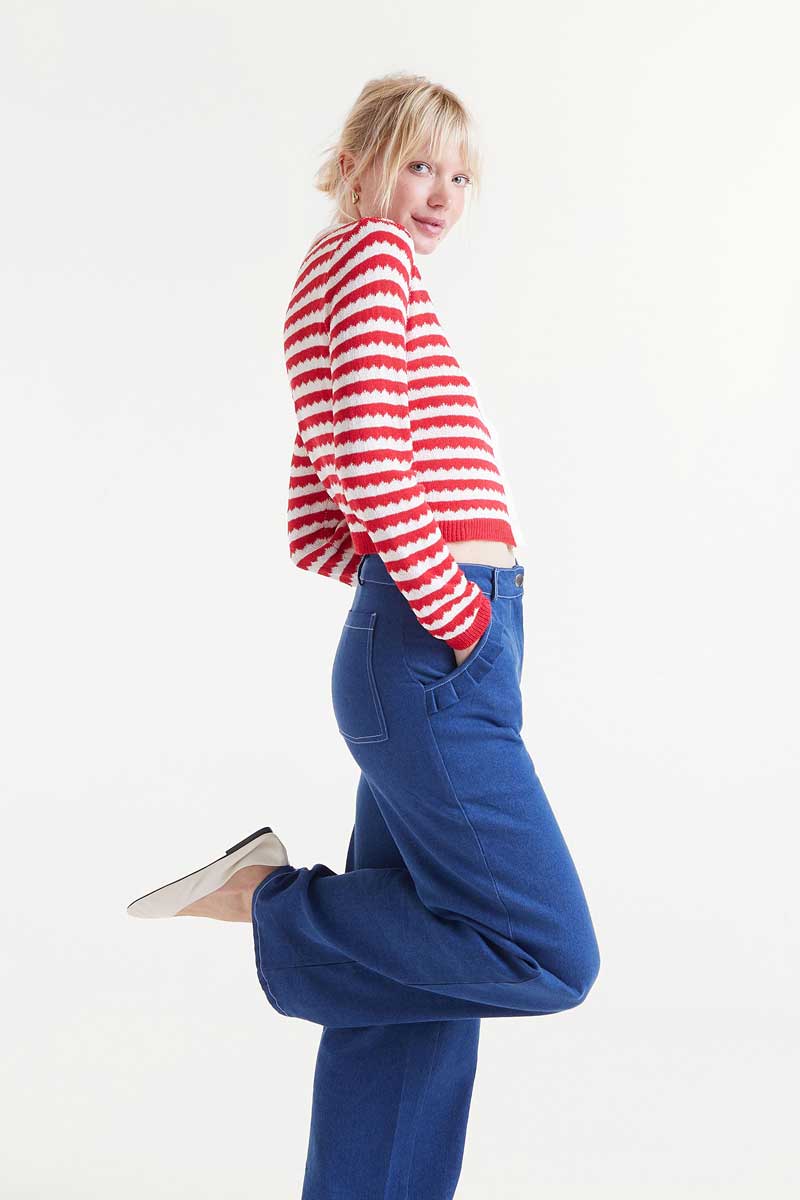 Denim pants with ruffles