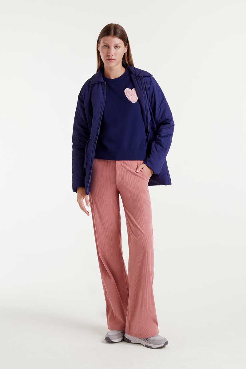 Navy blue knitted sweater with heart print