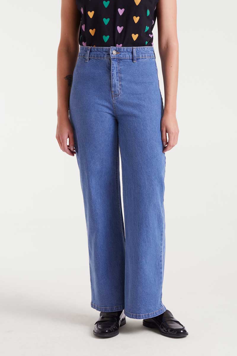 Blue jeans with heart embroidery