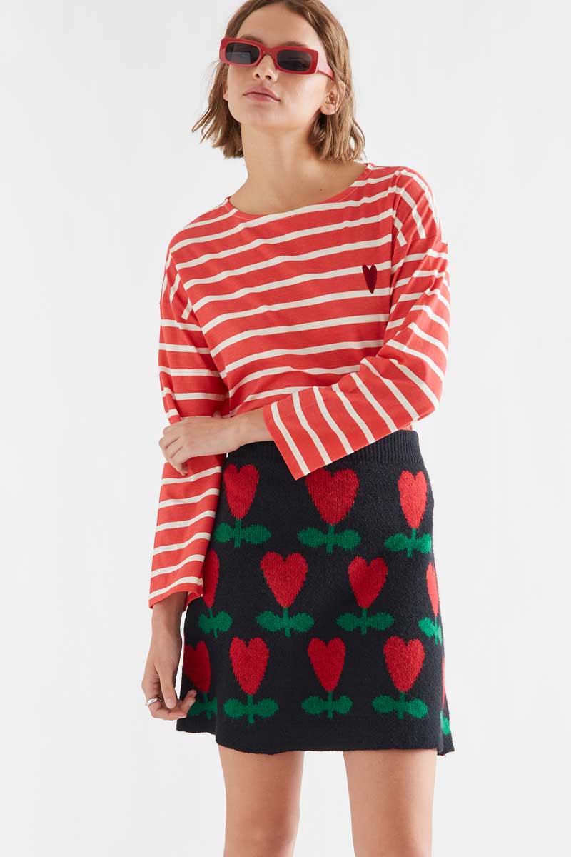 100% cotton T-shirt with red and white stripe print