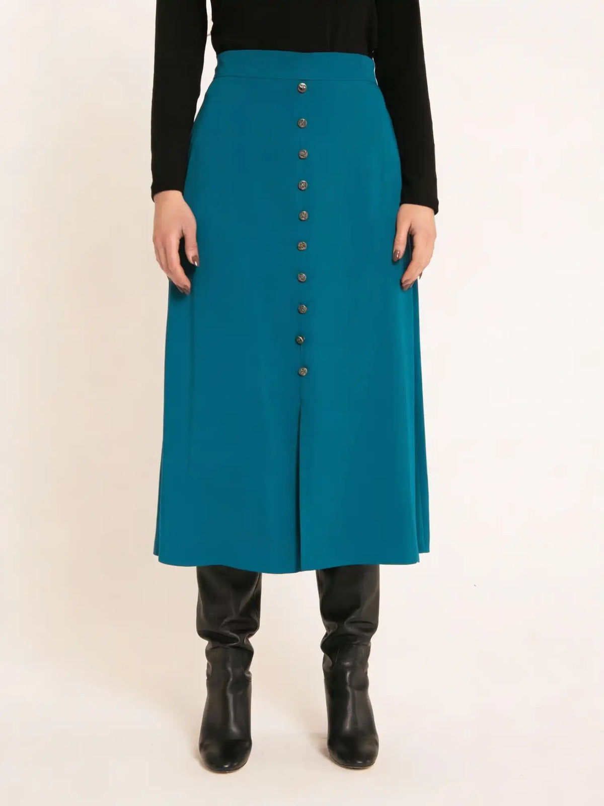 Green A-line skirt with buttons