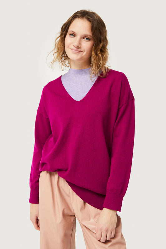 Fuchsia V-neck knitted sweater
