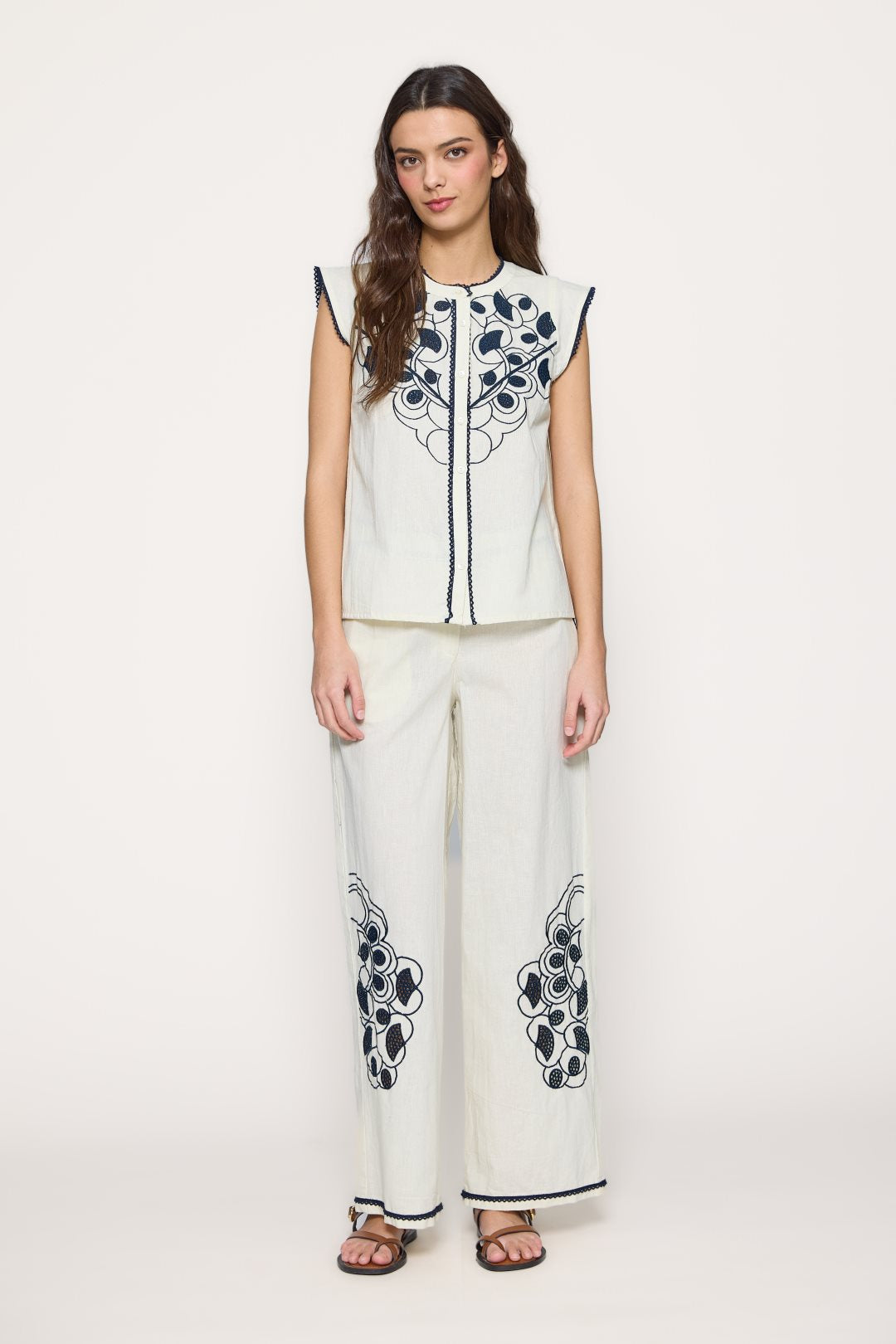 Embroidered linen and cotton blouse