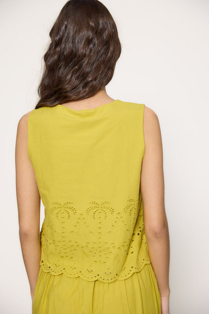 Die-cut cotton vest