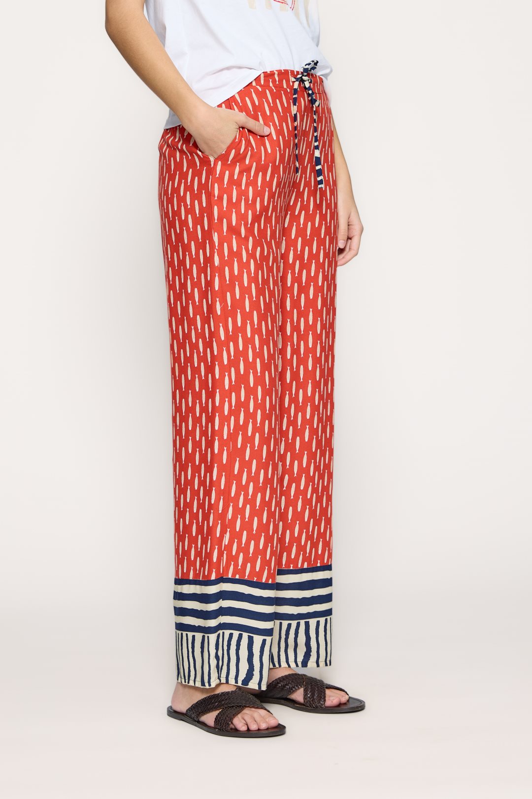 Wide-leg viscose trousers with print