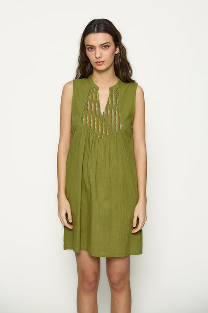 Embroidered short dress