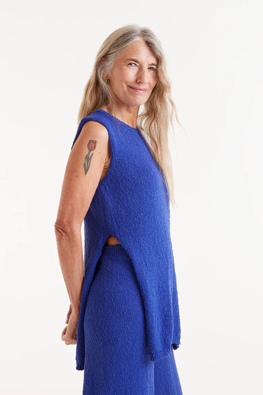 Long blue knit top