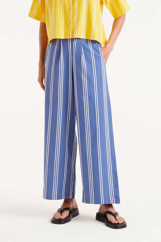 Straight-leg trousers with blue stripes