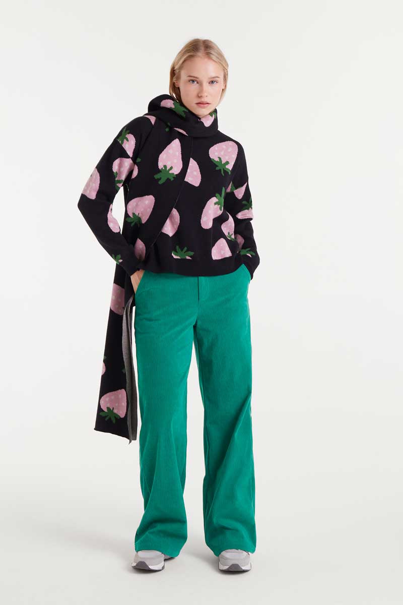 Jacquard knit sweater with Morango print