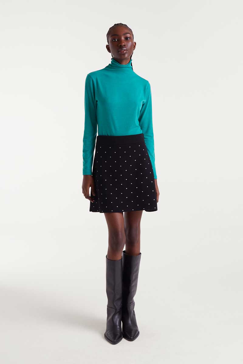 Short jacquard knit skirt with mini black print