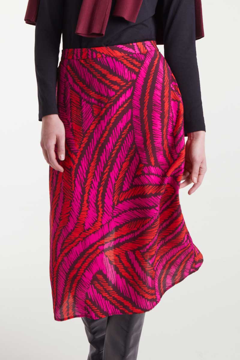 Lightweight crepe midi skirt with Fedora print