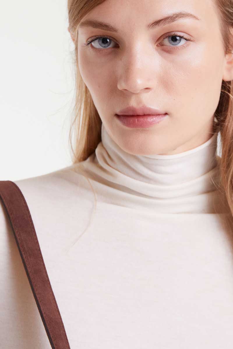 White turtleneck t-shirt