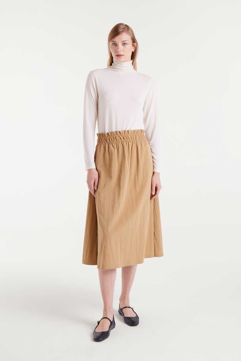 White turtleneck t-shirt