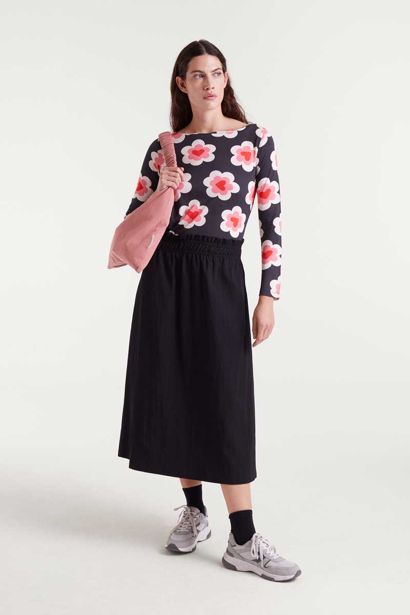 Black midi skirt