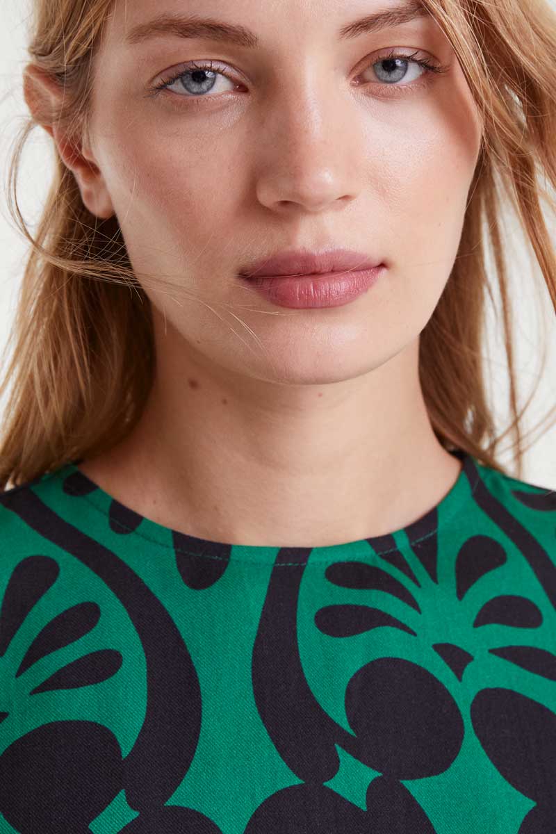 Short dress with Baroque print