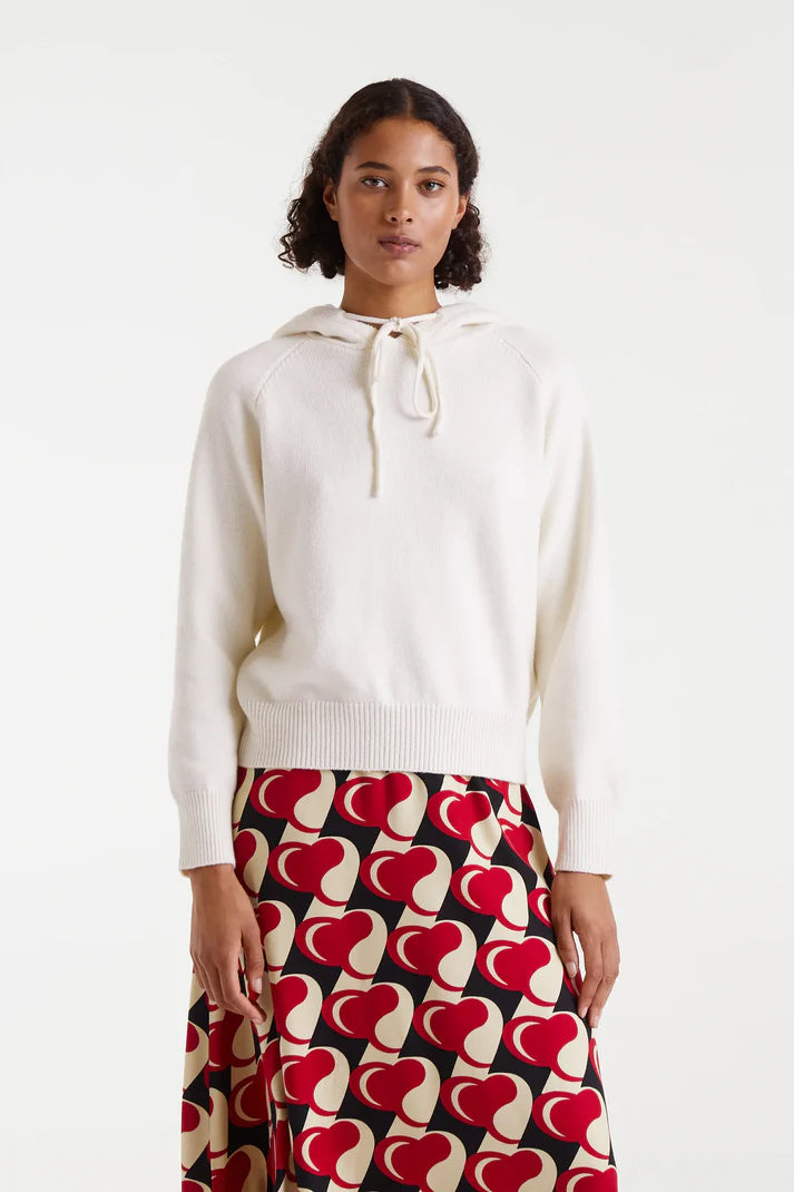 White fine knit sweatshirt sweater