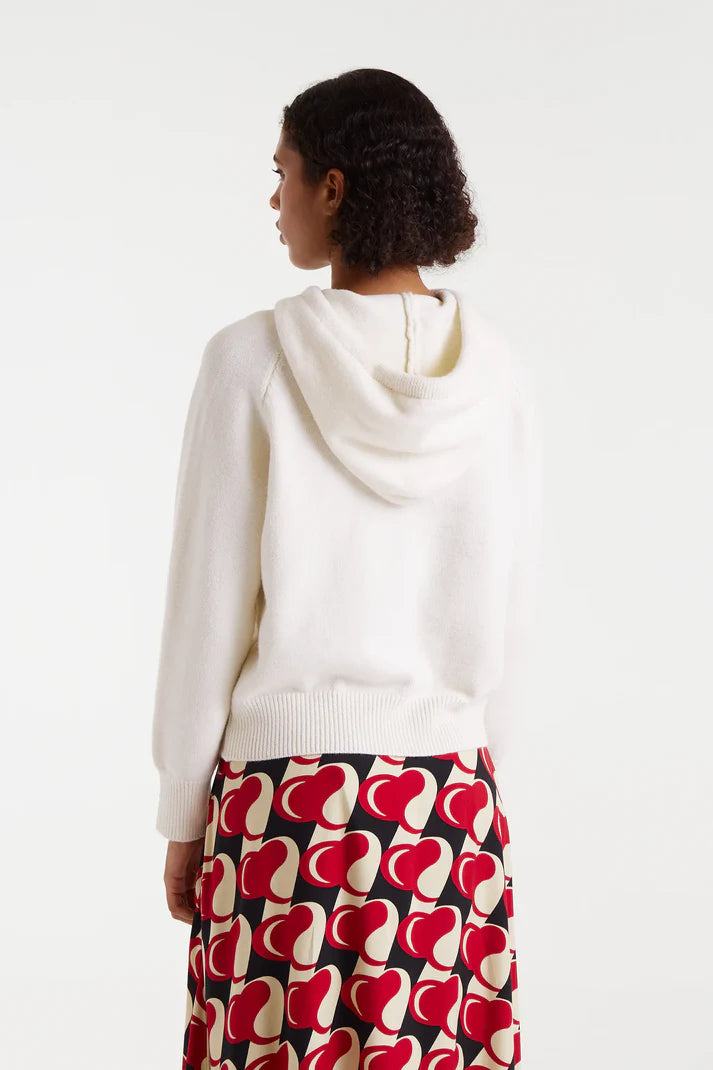 White fine knit sweatshirt sweater