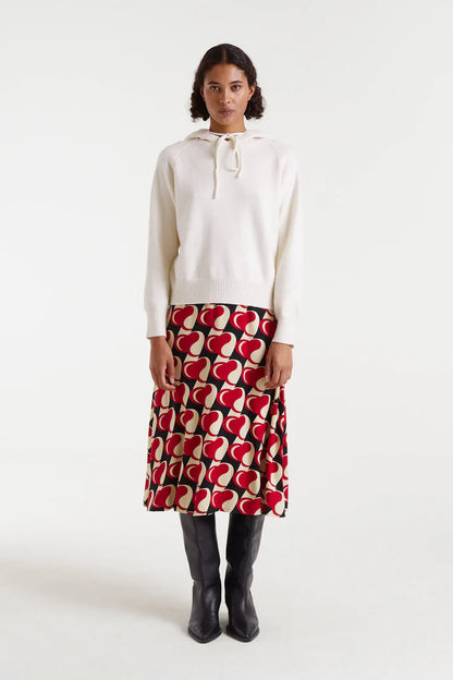 White fine knit sweatshirt sweater