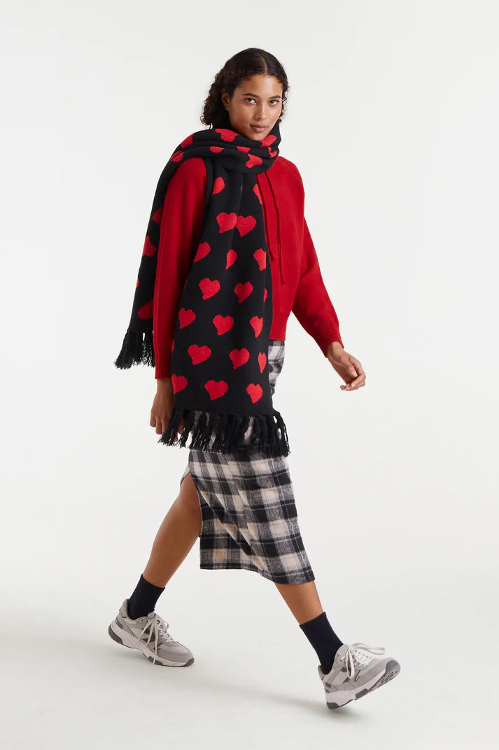 Red fine knit sweatshirt sweater