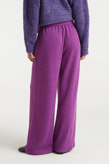 Magenta ribbed knit pants