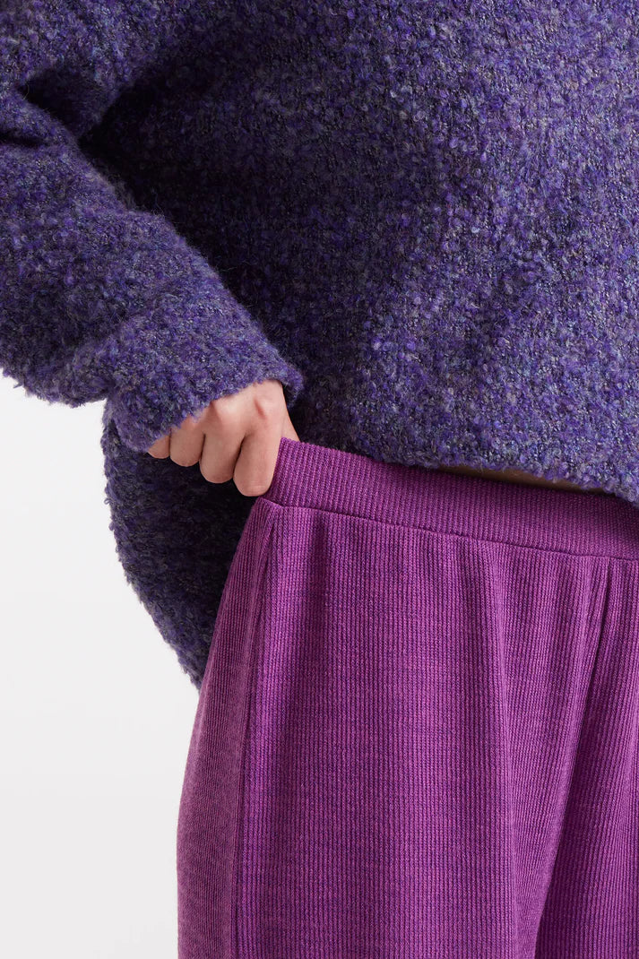 Magenta ribbed knit pants