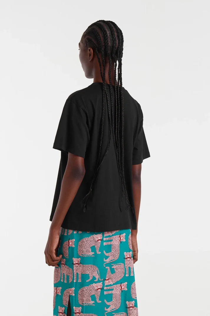 100% cotton black T-shirt with leopard print