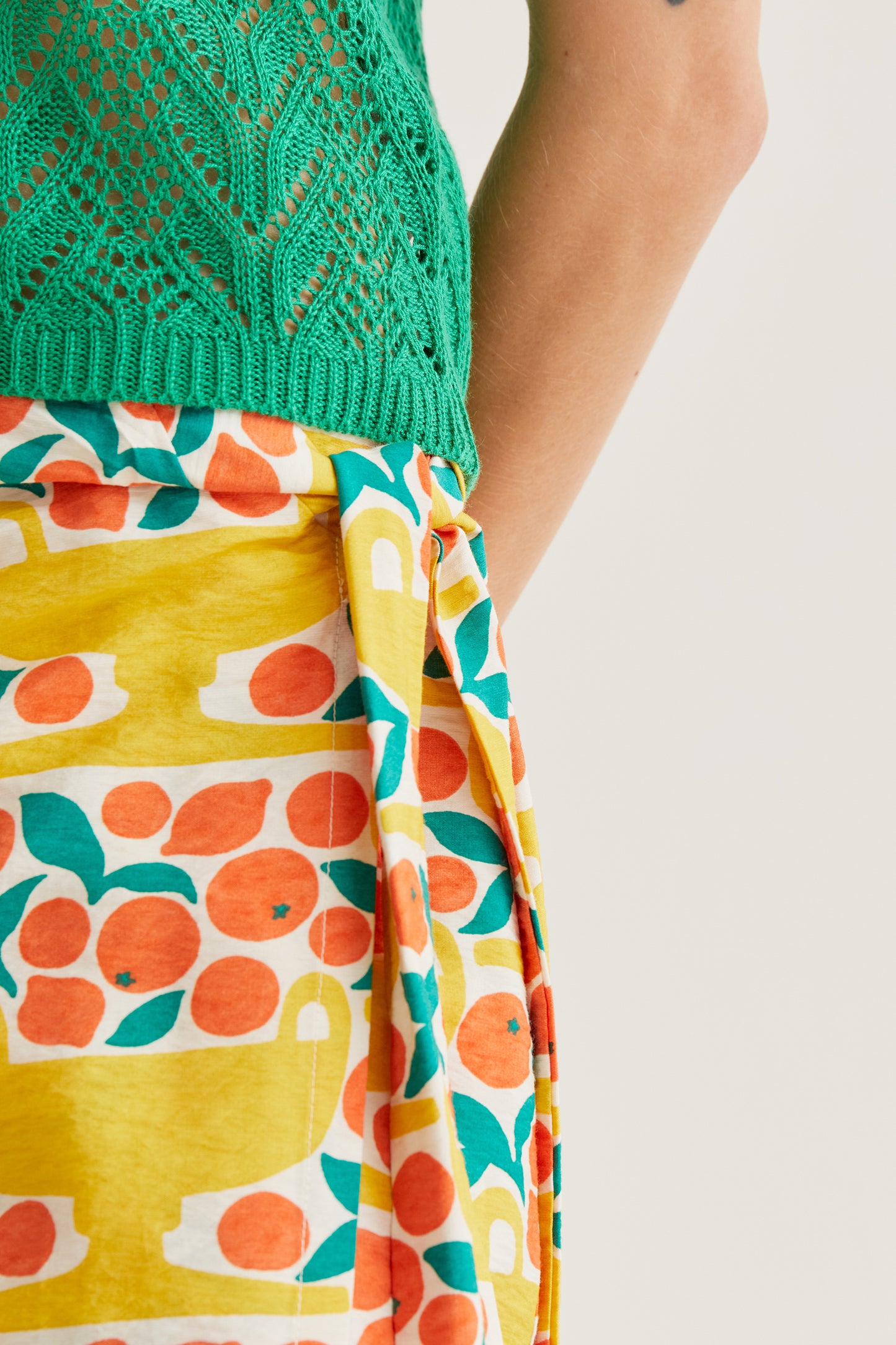 Citrus print midi skirt