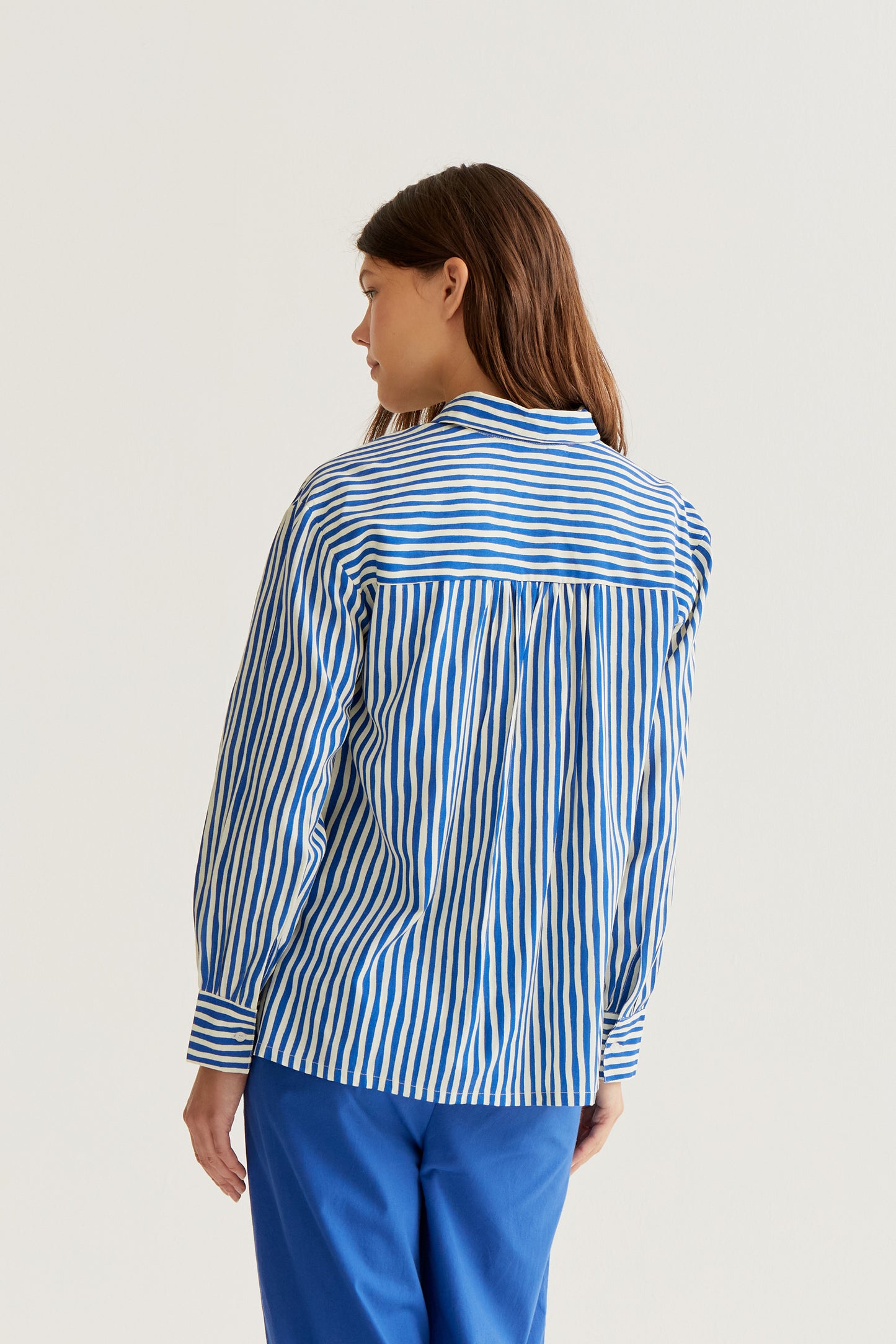 Shirt with Lavagna Blue print