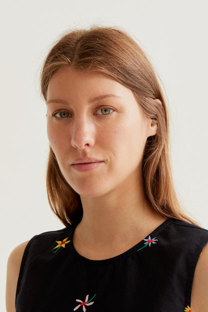 Black Gardener Flowers Print Tank Top