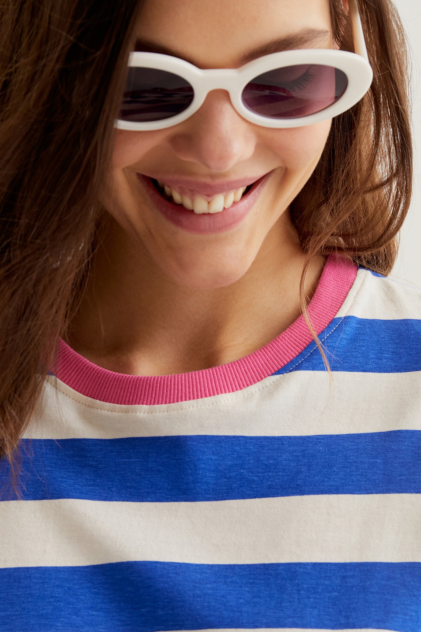 T-shirt with blue and white striped print
