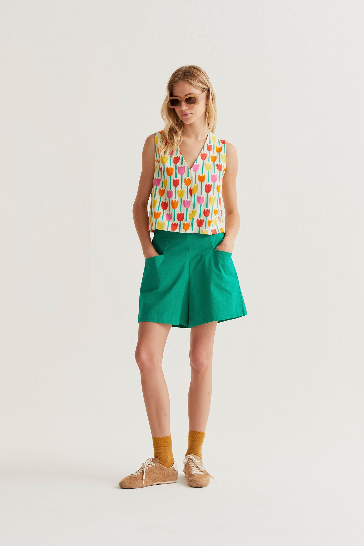 Tulip print vest