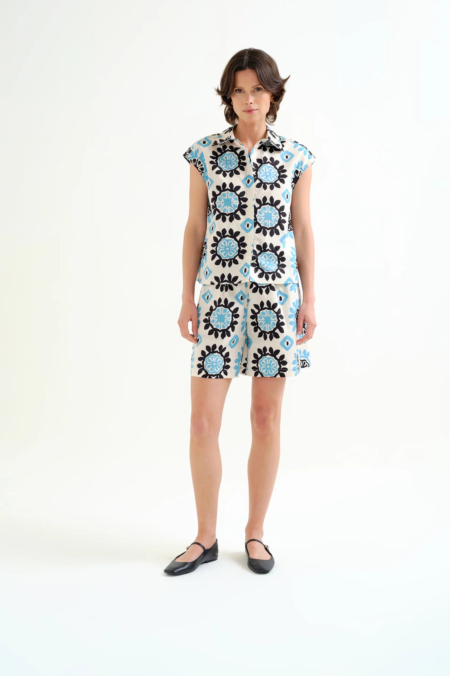 Shirt with Waterfall print