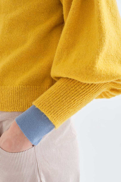 Basic yellow knit jumper
