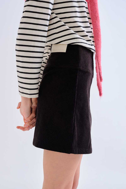 Short skirt