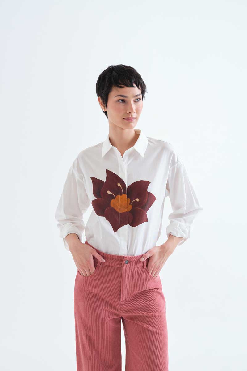 100% cotton shirt with Flor Rivera print