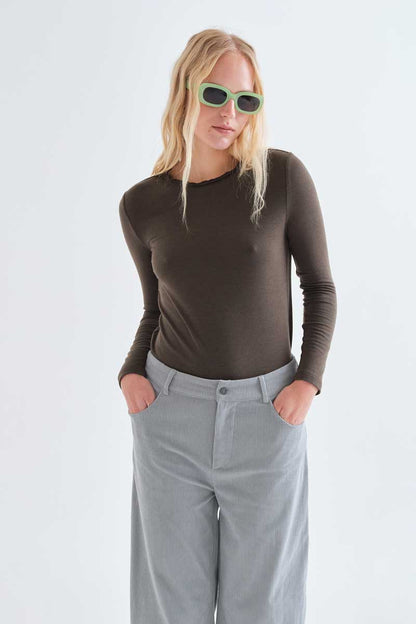 Dark green basic t-shirt